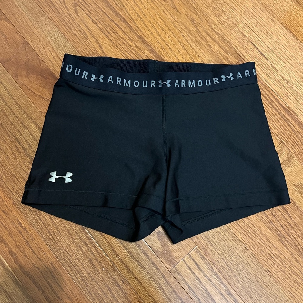 Under armor black athletic short shorts
